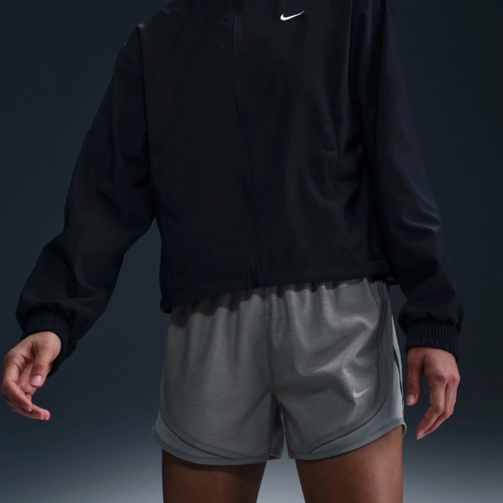 WOMENS NIKE TEMPO DRI-FIT RUNNING SHORTS NWT
